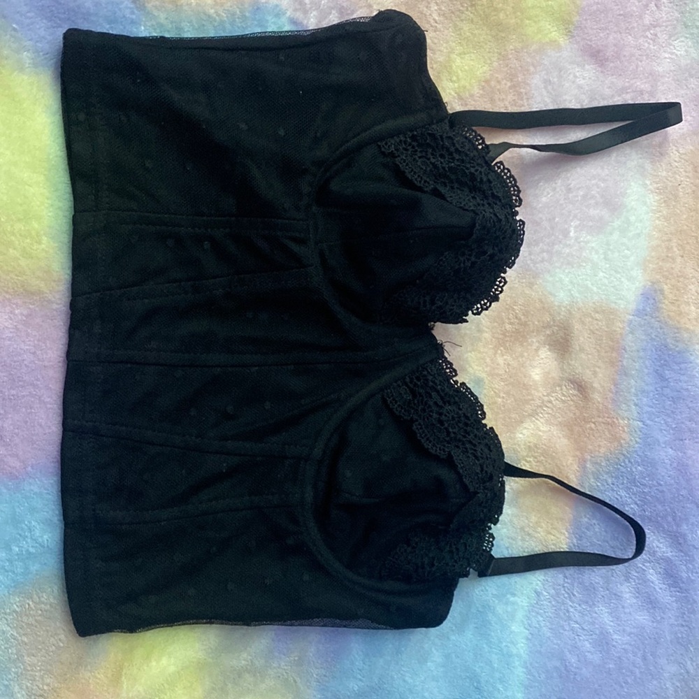 Black cropped tank!